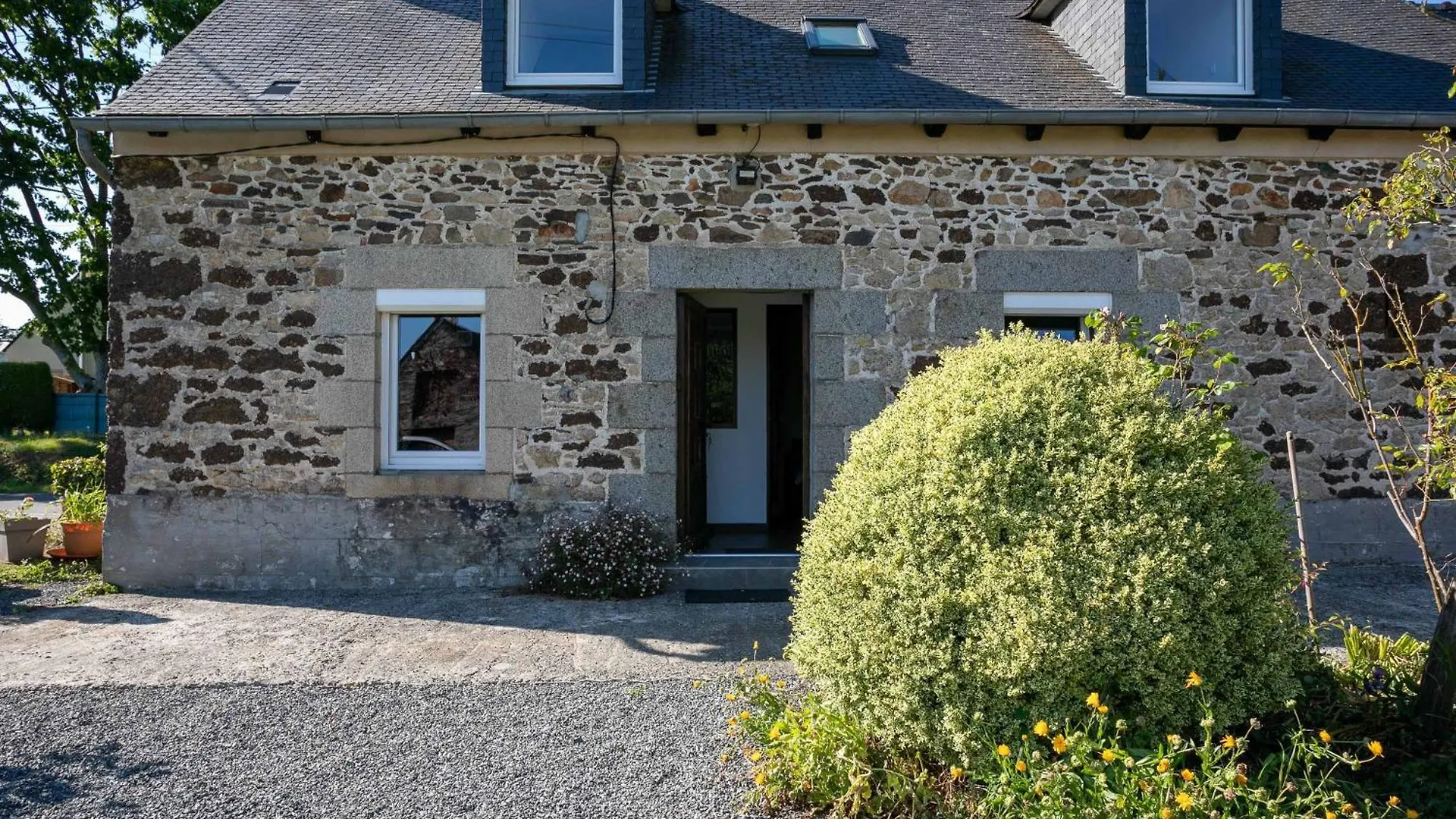 Maison De Vacances Kerkohann Tressignaux Holiday home