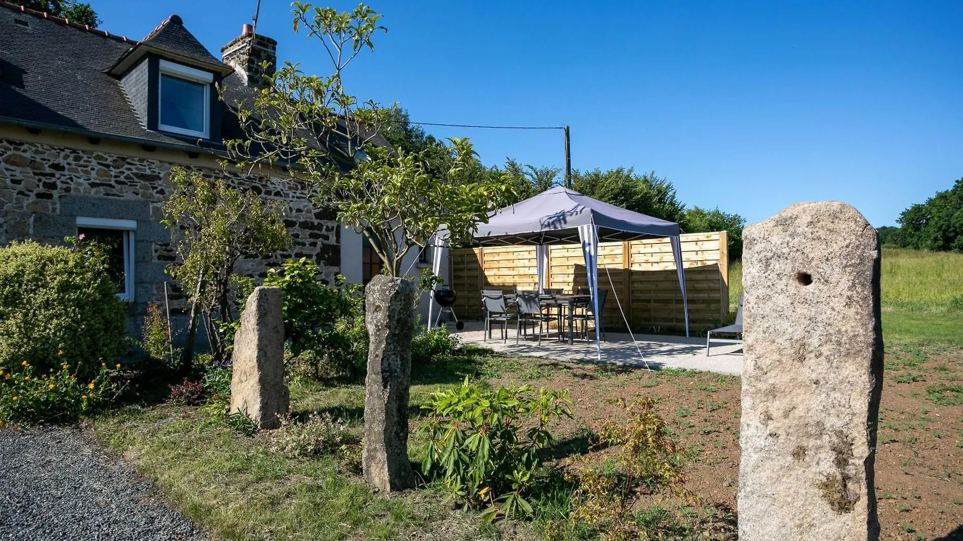 Maison De Vacances Kerkohann Tressignaux 0*,